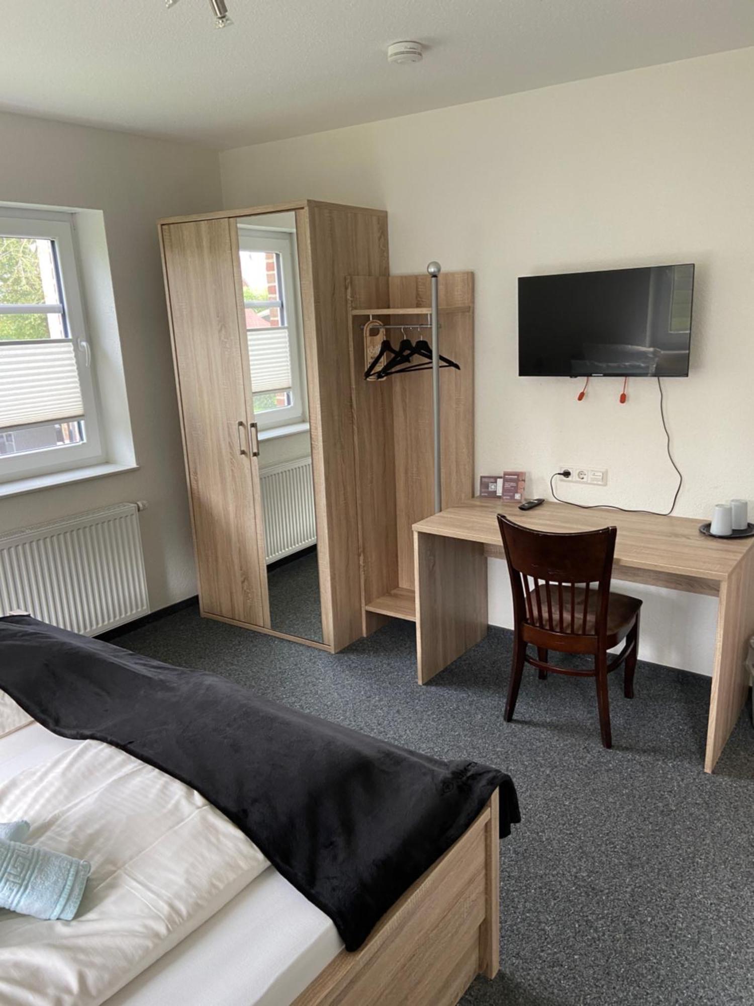 Hotel Zum Grossen Krug Wirdum Ngoại thất bức ảnh
